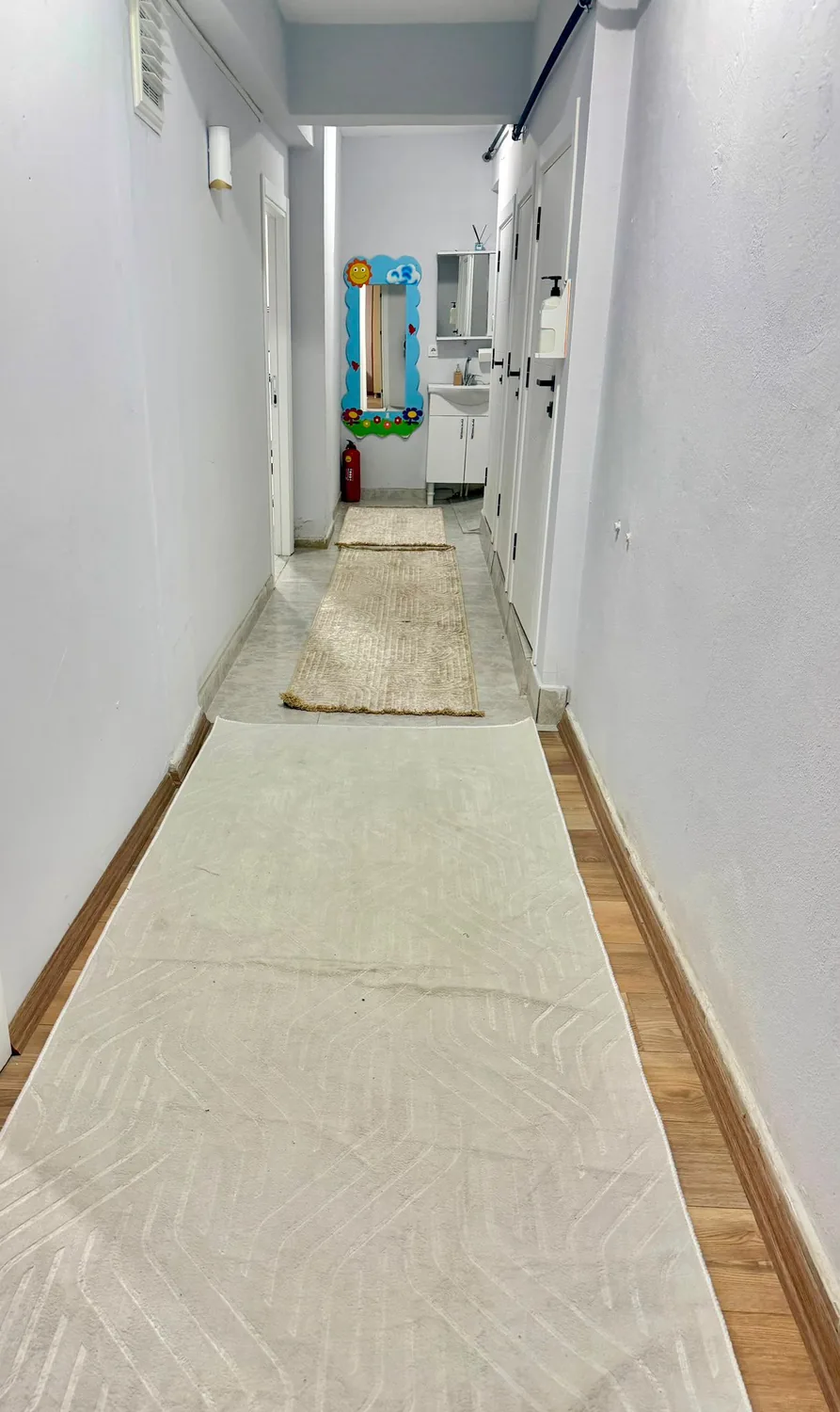 Temizlik ve lavabo alanı